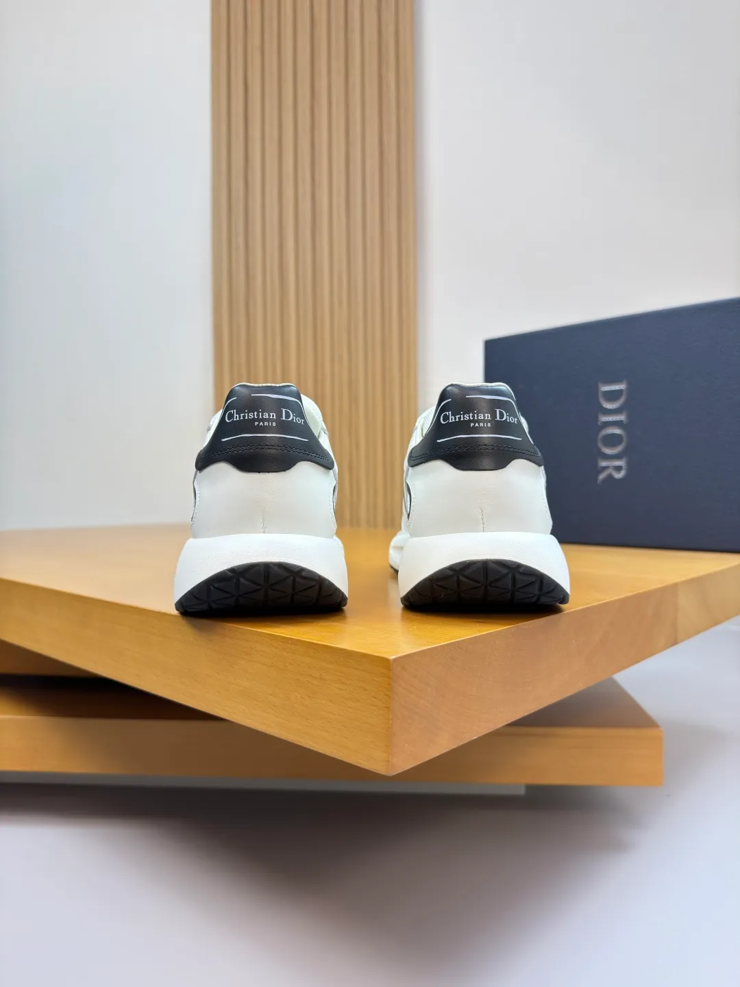[Dior] Dior P780 men's shoes 💰 - High-end quality original order·Casual sports shoes - Upper: 🔝Nappa calfskin, perforated calfskin, brand high mercerized canvas, tongue. Heel. Silk screen high frequency brand logo - Inner: water-dyed cowhide, foot pad; brand canvas - Outsole: ultra-light TPU. Rubber foam; two-color molded outsole -Ultra-high quality control·Fine workmanship: outstanding (high-end·nobility·grade) -Size: 39-44 (38, 45, can be customized)·DR0181